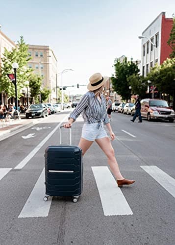 Samsonite Freeform Hardside Expandable 28-Inch Checked Luggage thumbnail 2