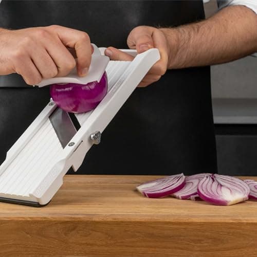 Benriner Mandoline Slicer with 4 Japanese Stainless Steel Blades thumbnail 5