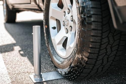 Flagpole-to-Go Ultimate Tailgate Kit with Portable Flagpole and Tire Mount thumbnail 3