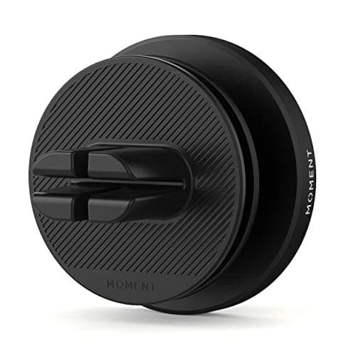 Moment Adjustable Car Vent Mount with MagSafe for iPhone 12 and 13 thumbnail 3
