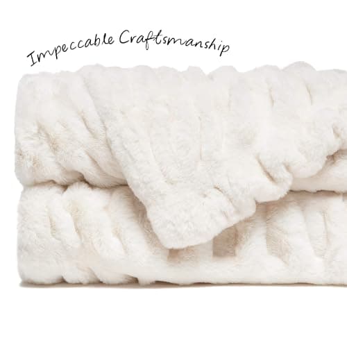 Chanasya Premium Faux Fur Throw Blanket thumbnail 3