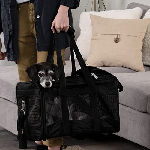 Sherpa Original Deluxe Airline Approved Pet Carrier thumbnail 2