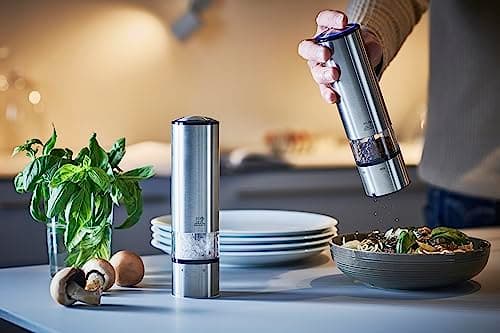 Peugeot Zest Electric Pepper Mill thumbnail 2