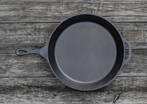 Lodge 15-Inch Pre-Seasoned Cast Iron Skillet (L14SK3) thumbnail 4
