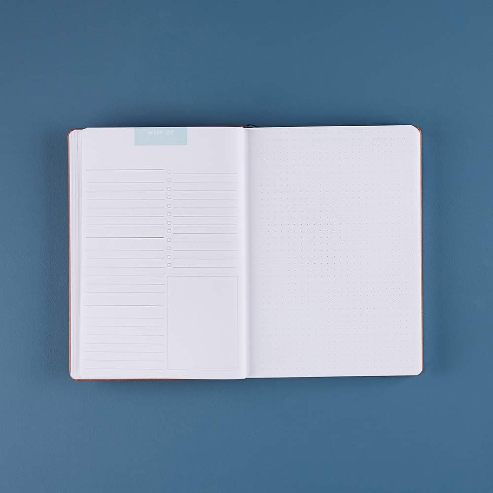 Erin Condren 12-Month Undated Softbound Focused Planner (A5) thumbnail 3