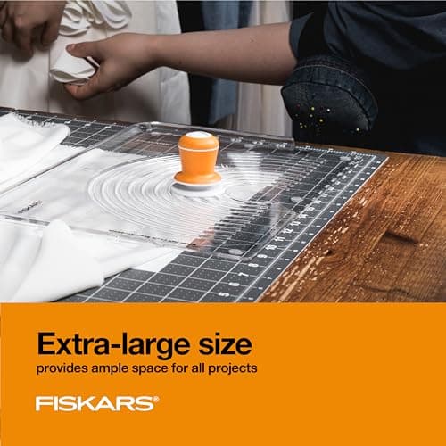 Fiskars Self-Healing Cutting Mat for Quilting (24" x 36") thumbnail 2