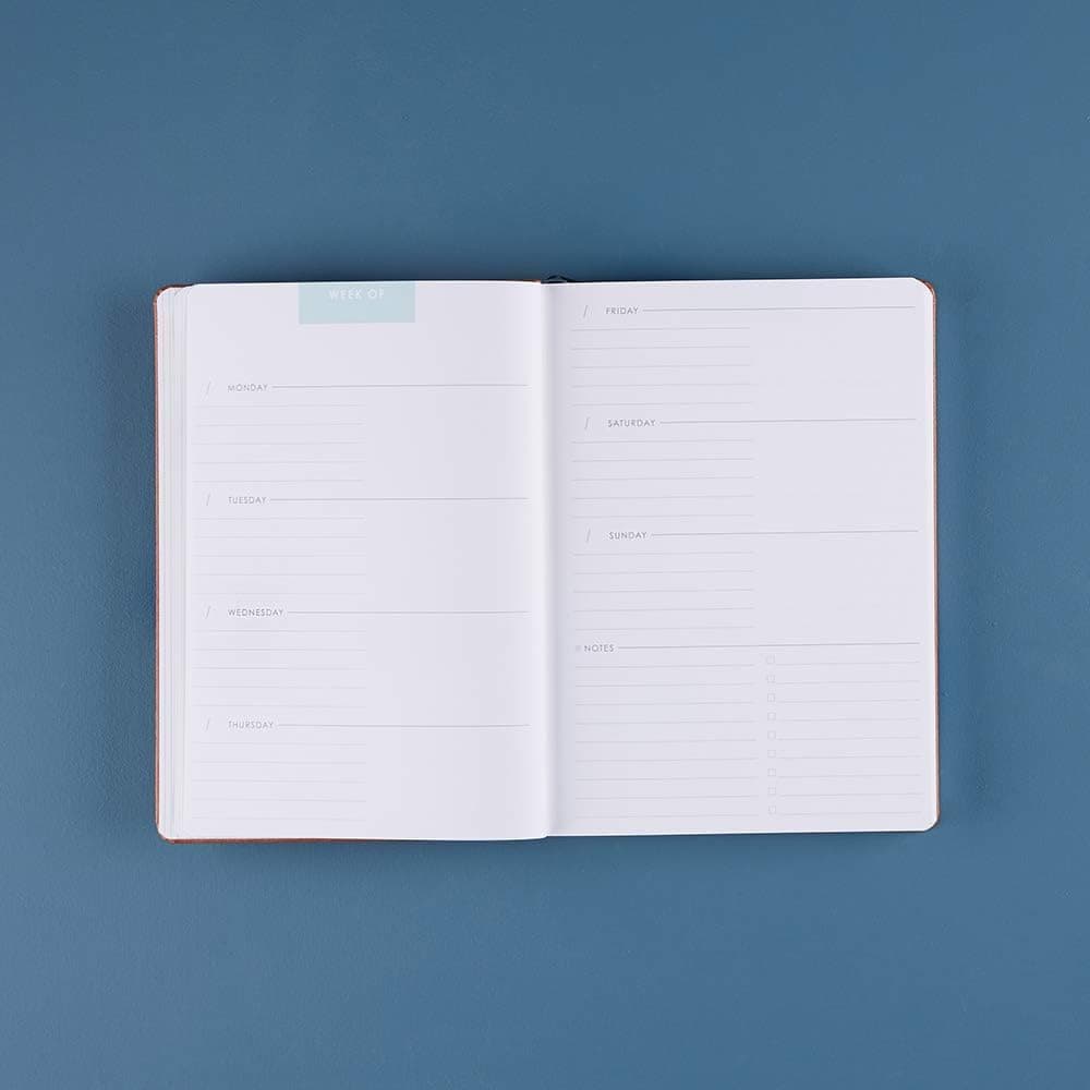 Erin Condren 12-Month Undated Softbound Focused Planner (A5) thumbnail 4