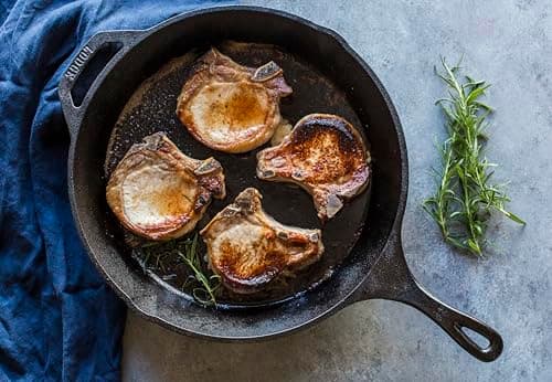 Lodge 12-Inch Pre-Seasoned Cast Iron Skillet (L10SK3) thumbnail 5