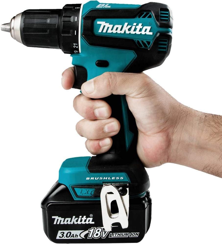 Makita 18V LXT Brushless Cordless 1/2 in. Driver-Drill Kit (XFD131) thumbnail 5