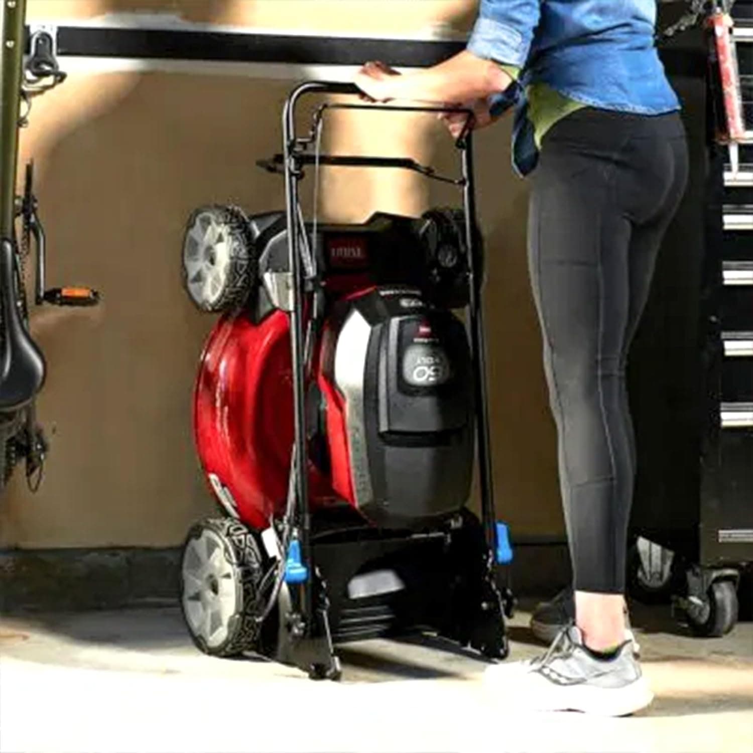 Toro Recycler 60V 21-Inch Self-Propelled Mower thumbnail 5