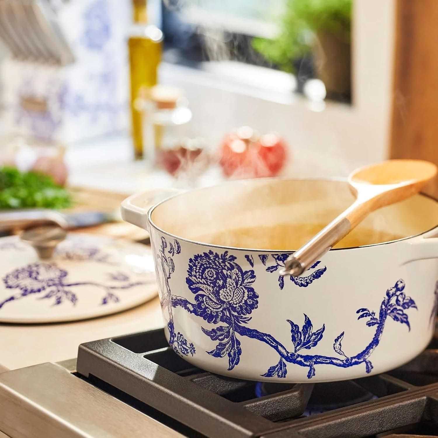 Cuisinart Caskata 5-Qt Round Enameled Cast Iron Dutch Oven thumbnail 3