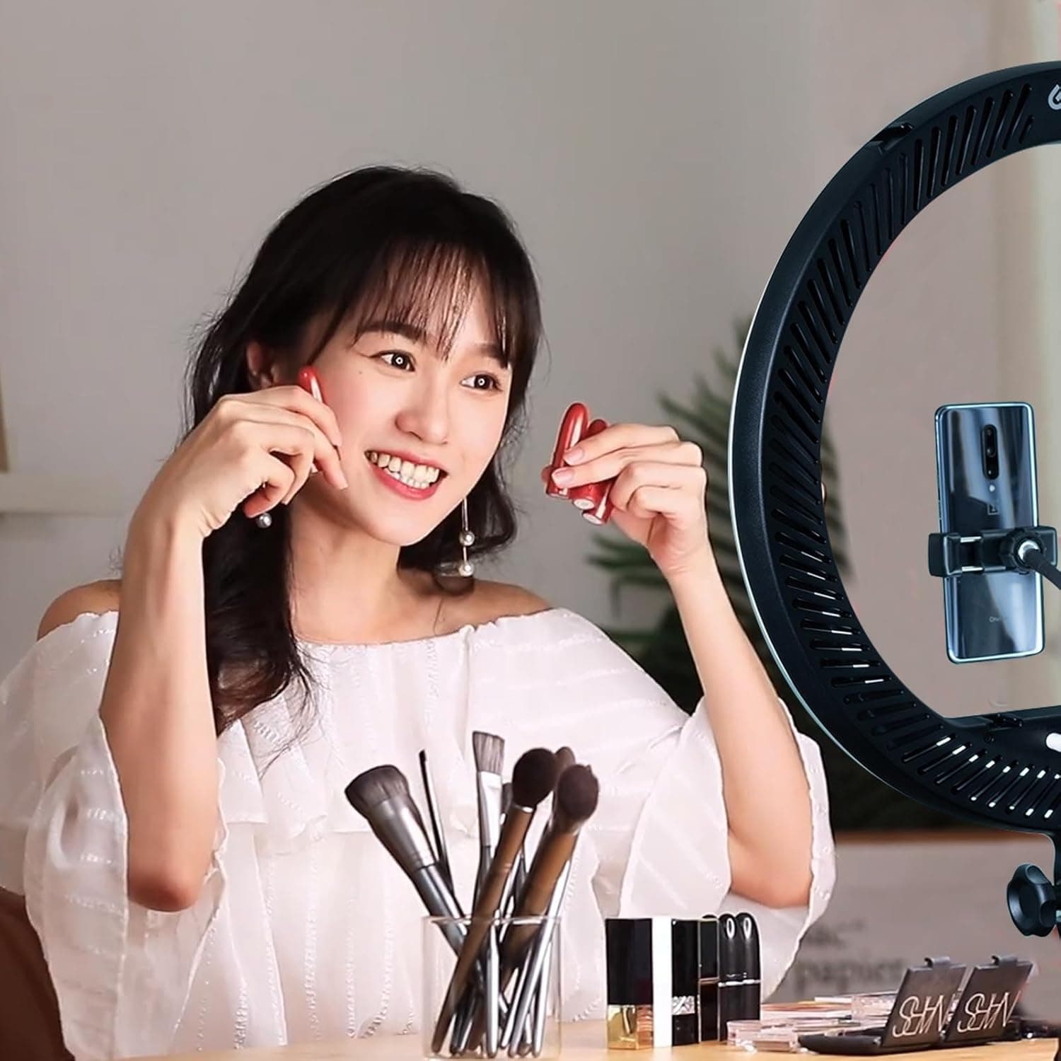 Godox LR150 18-Inch LED Ring Light thumbnail 2