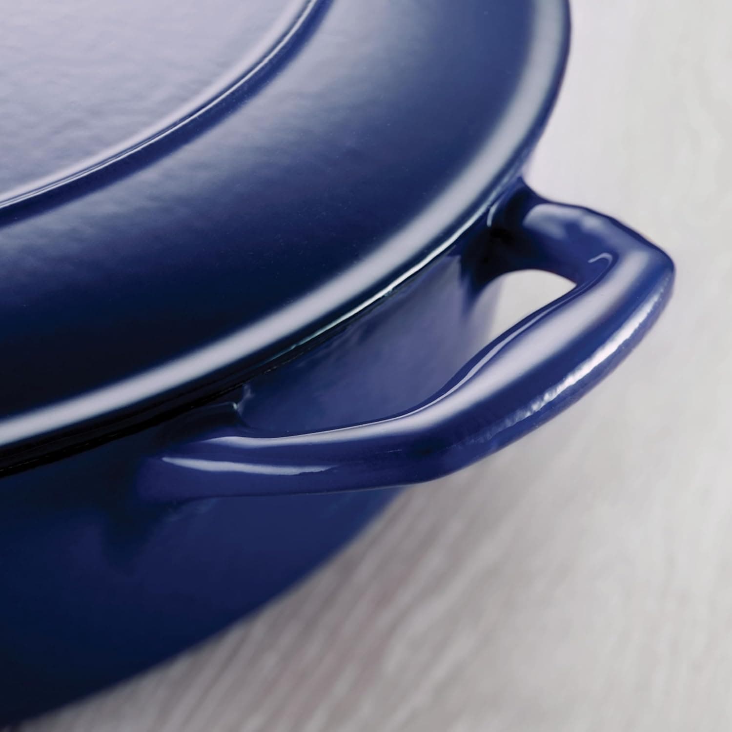 Tramontina Enameled Cast Iron 6.5-Qt Dutch Oven thumbnail 5