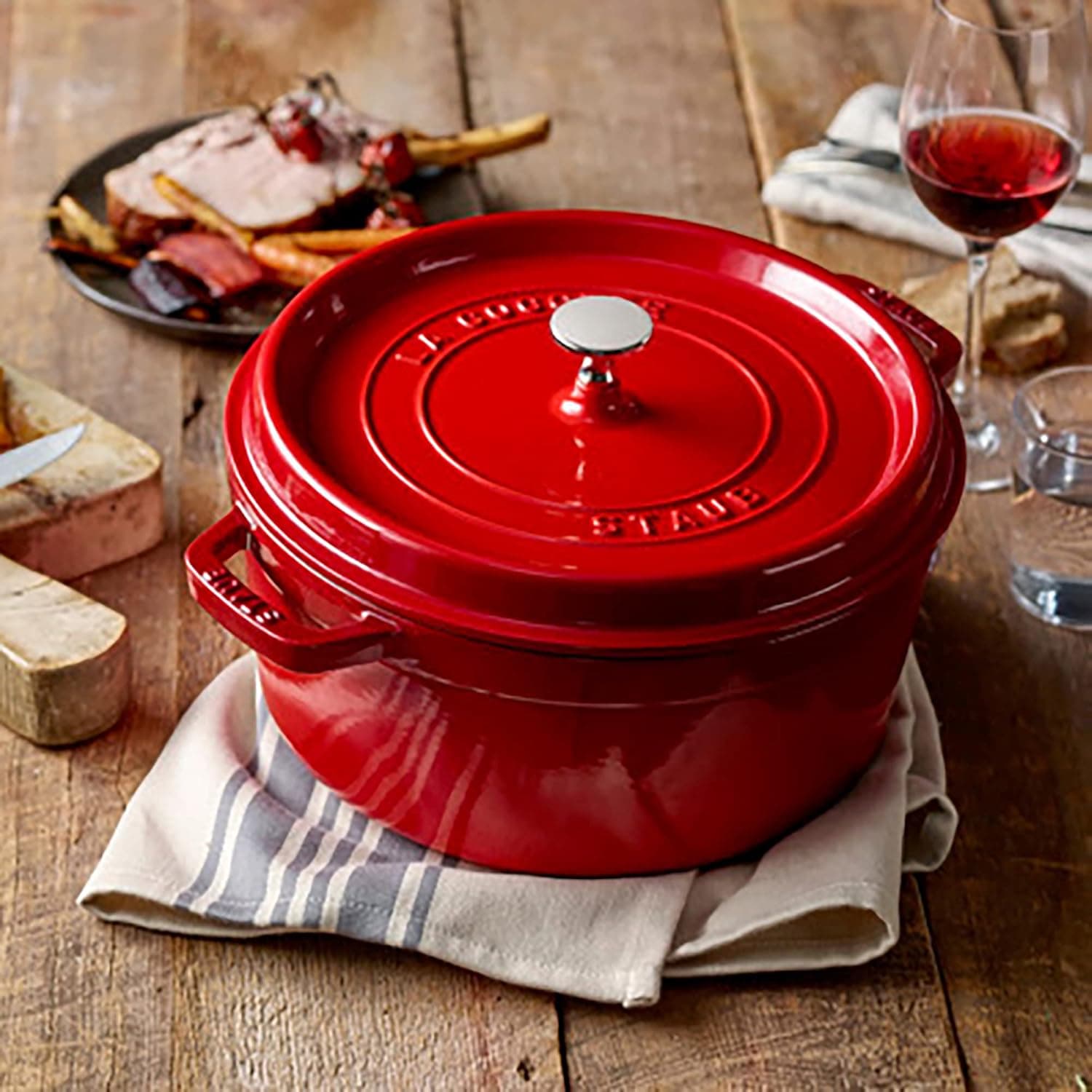 Staub Round Cocotte 5.5-Qt Dutch Oven thumbnail 2