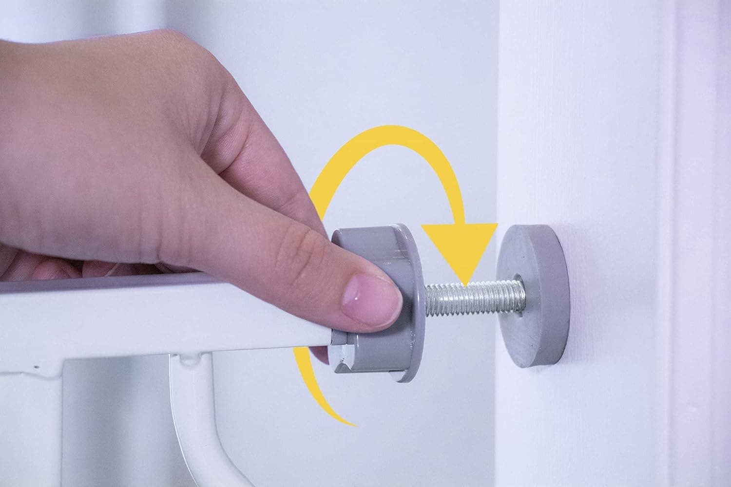 Regalo Easy Step Walk Thru Gate thumbnail 3