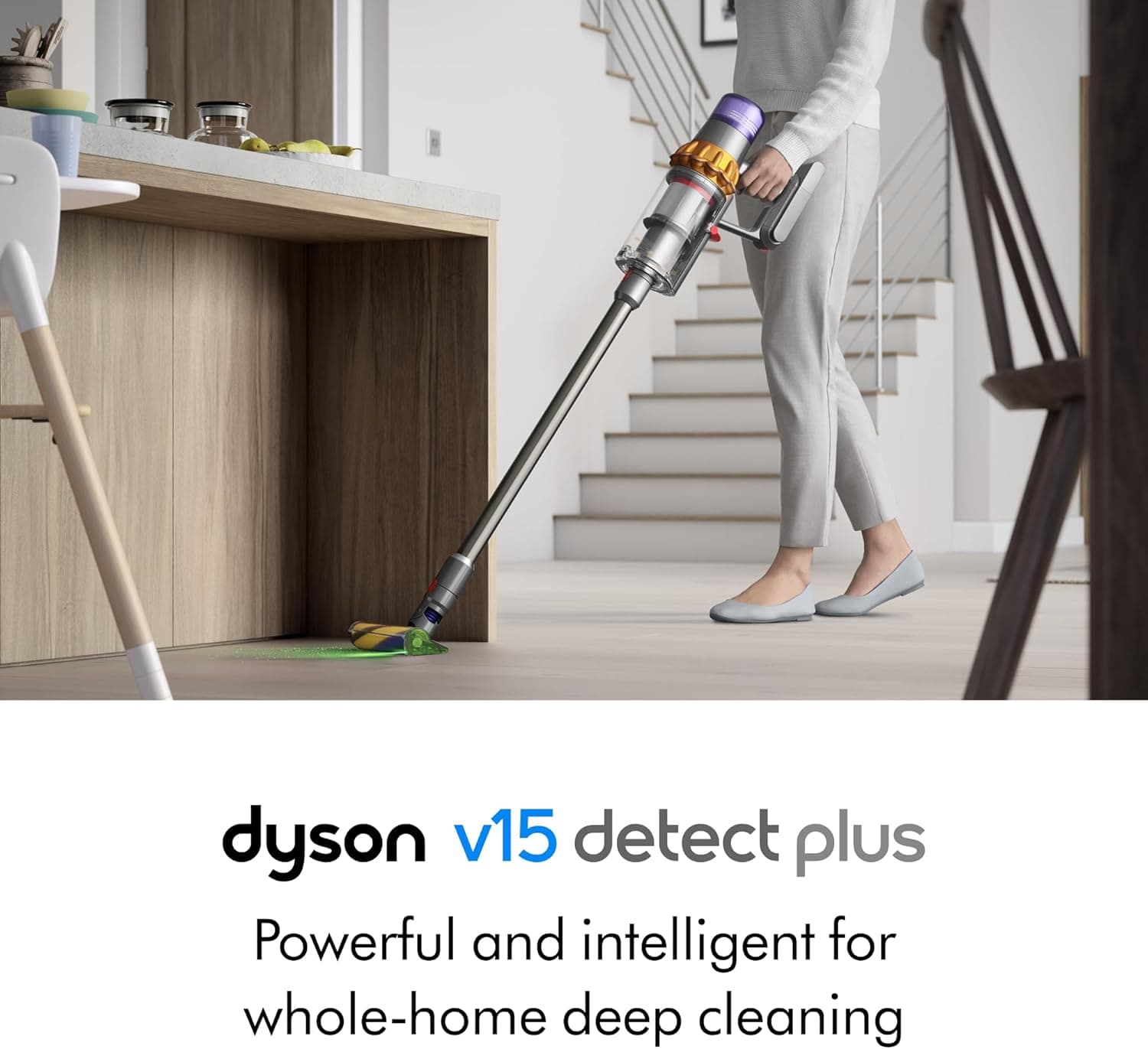 Dyson V15 Detect Cordless Vacuum thumbnail 2