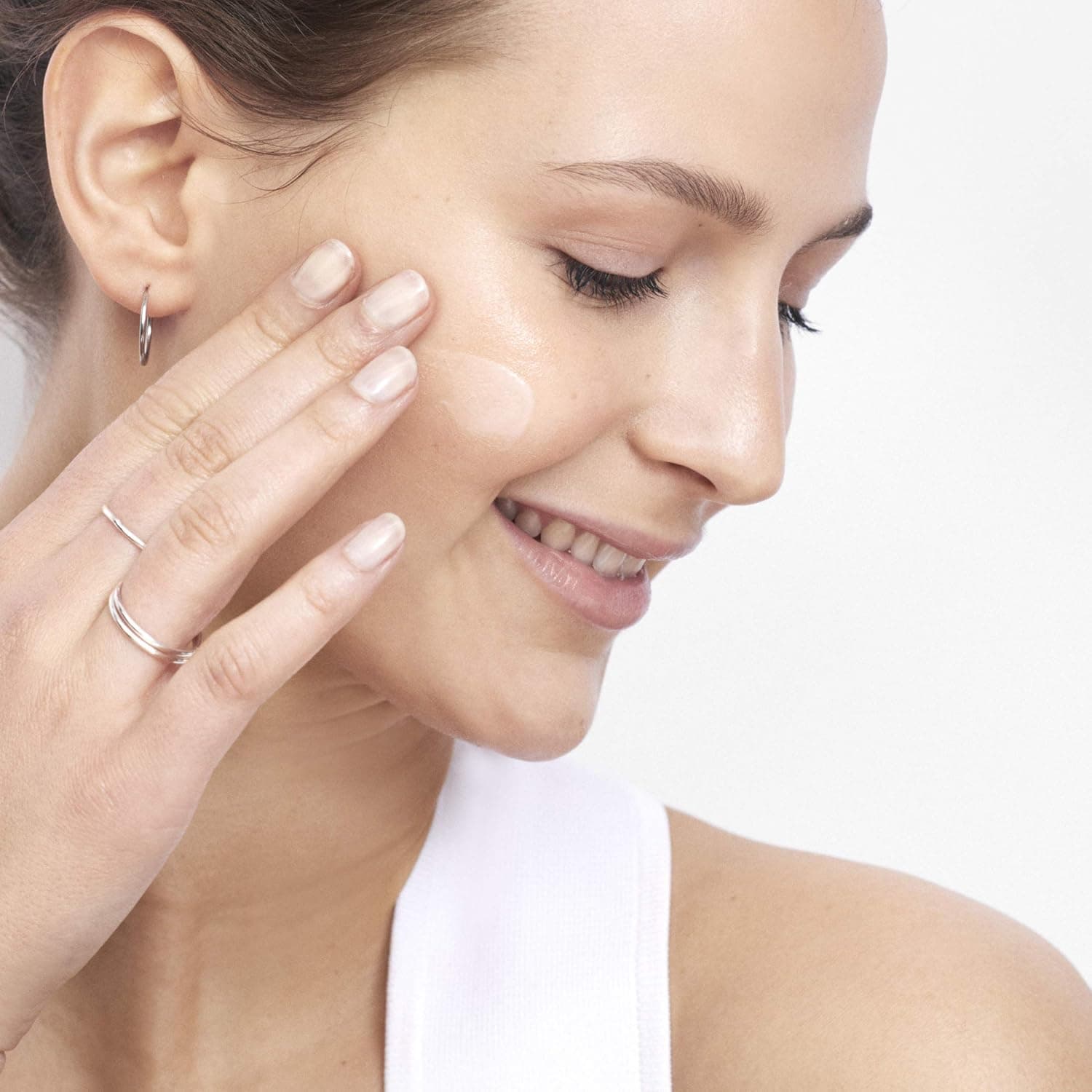 Olay Retinol 24 MAX Night Serum thumbnail 4