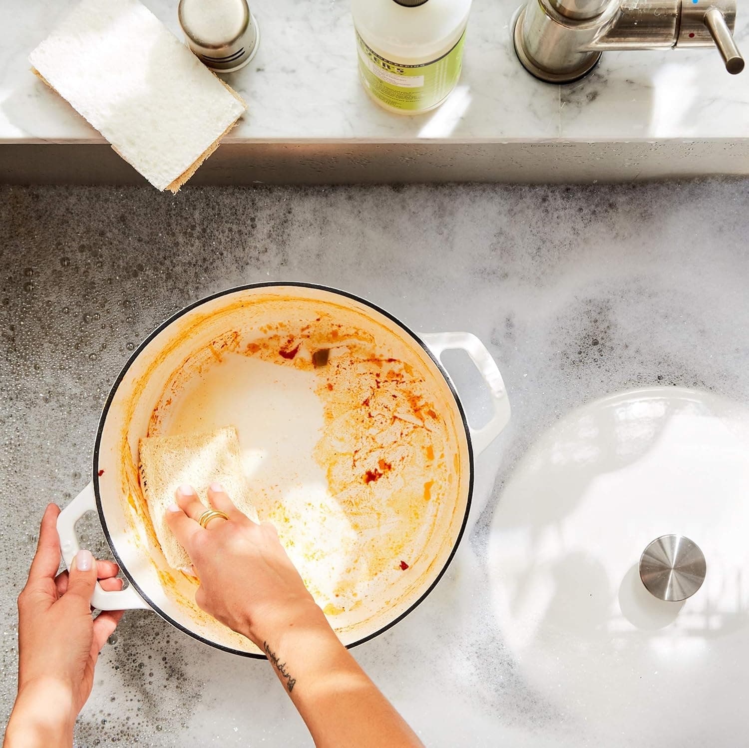 Milo by Kana 5.5-Qt Enameled Cast Iron Dutch Oven thumbnail 5