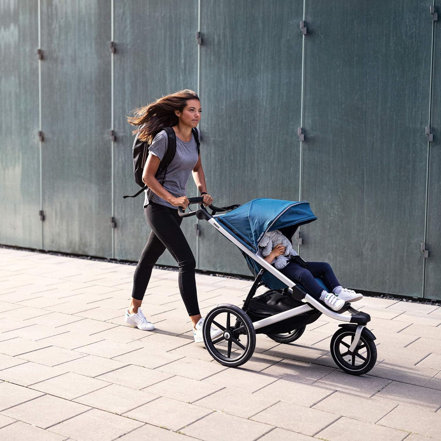 Thule Urban Glide 2 Jogging Stroller thumbnail 2