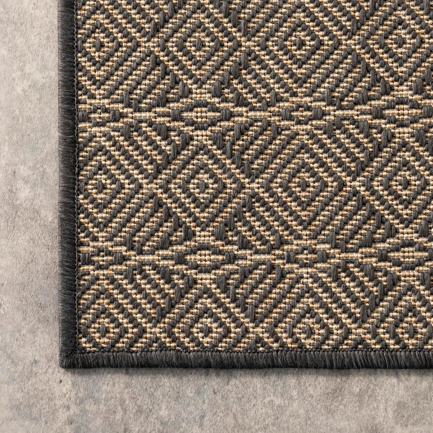 nuLOOM Margo Diamonds Indoor/Outdoor Rug 5x8 Charcoal thumbnail 4
